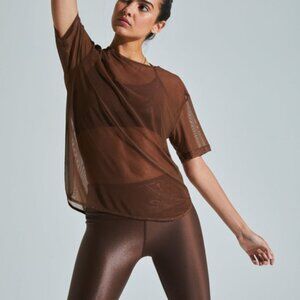 The Noli Shop Mesh Flow Tee